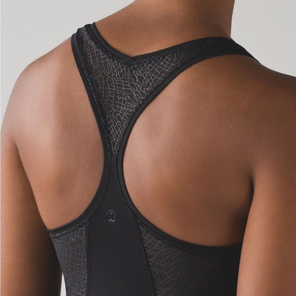Lululemon Women's Black Racerback Tank Top‎ Sz XS
